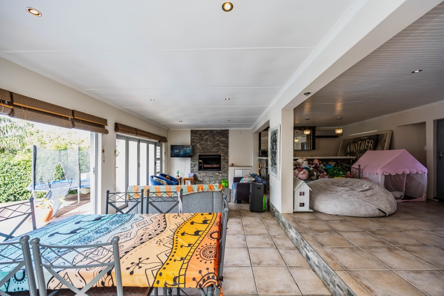 4 Bedroom Property for Sale in Beacon Bay Eastern Cape